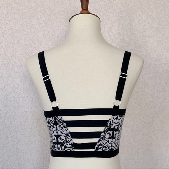 Intimately by Free People black and white floral print bralette top - Picture 2 of 2